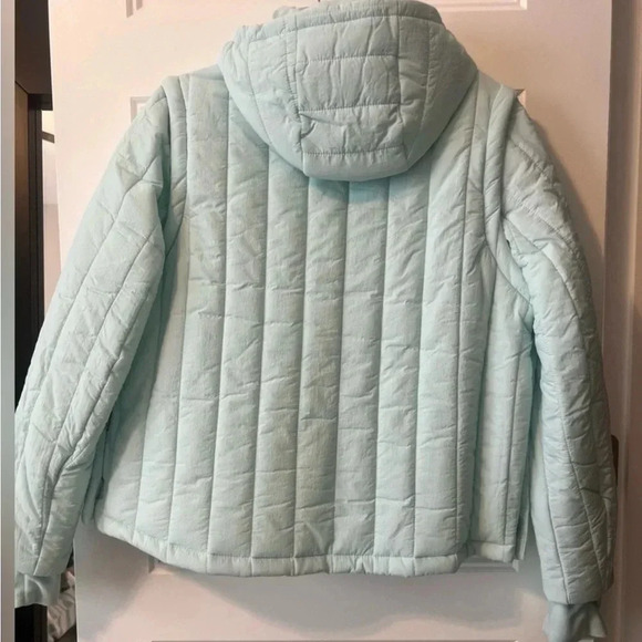 Icy Blue A New Day Two In One Puffer
Coat/Vest Size Small - Picture 2 of 9